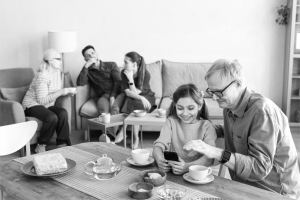 How to Stop Being Codependent with Family Members and Establish Healthy Family Boundaries
