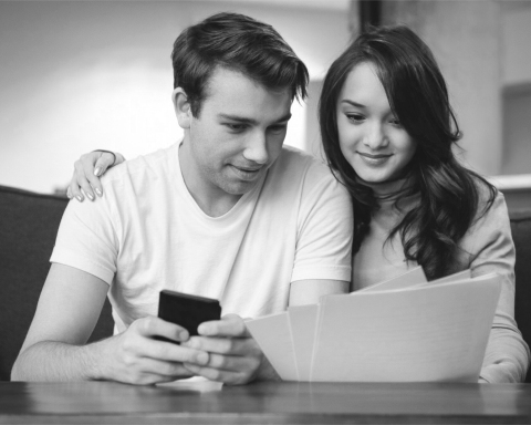 how-to-manage-money-in-a-relationship